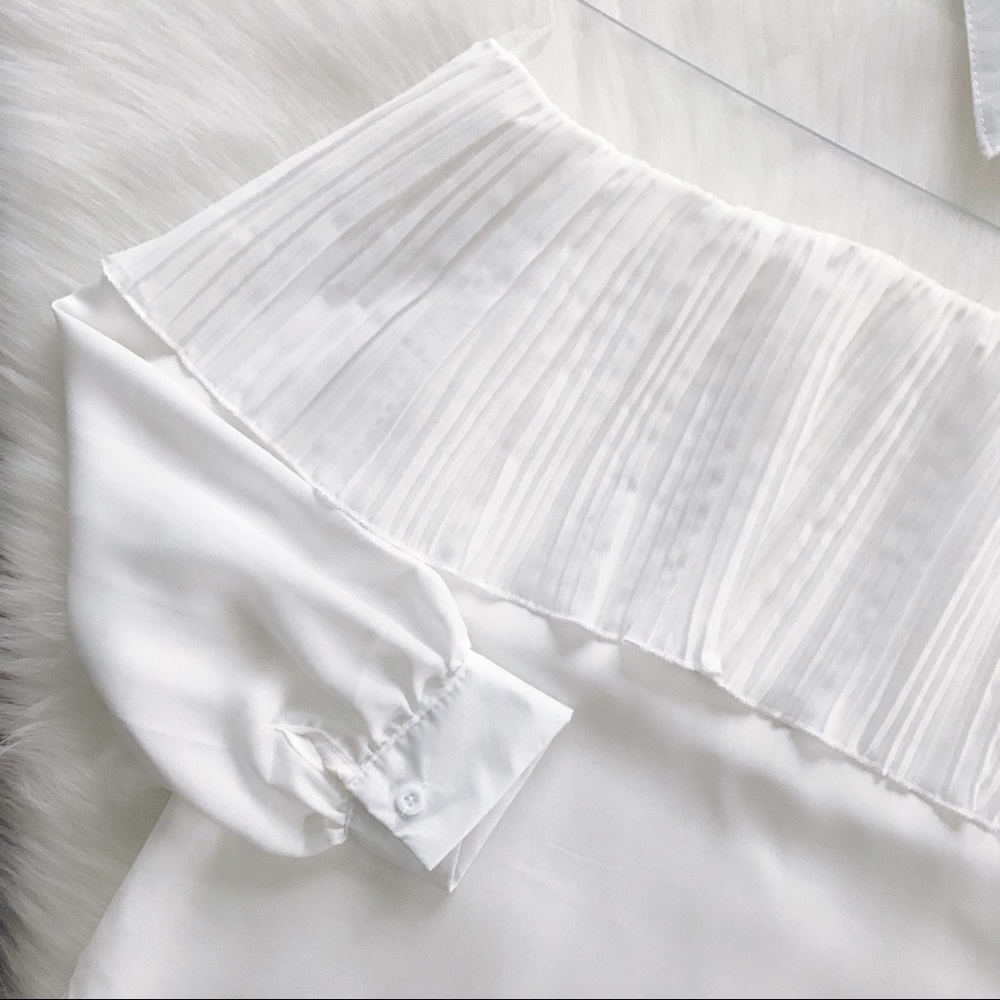 🌟SALE🌟White Crepe Long Sleeve Shirt - Picture 4 of 7